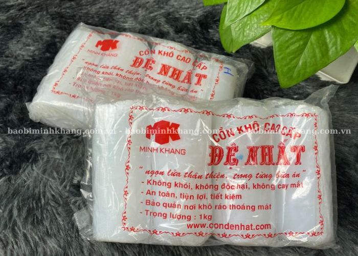 Bạn nên chọn cồn khô có thành phần ethanol để đảm bảo an toàn khi sử dụng