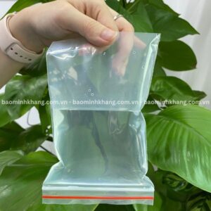 Test túi zip chỉ đỏ với khóa zip chắc chắn