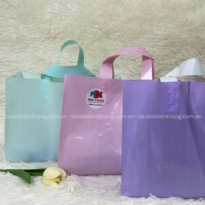 Mẫu hot trend túi ép quai