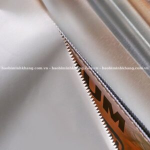 Đường cắt giấy bạc được thiết kế trên hộp tiện lợi