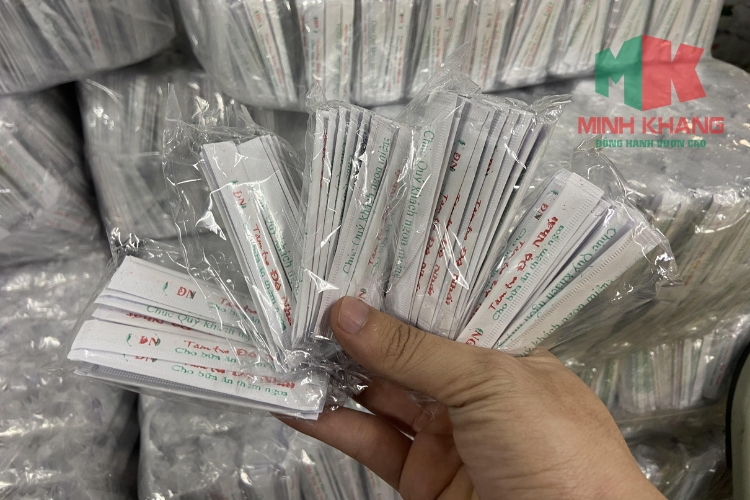 kho sỉ tăm tre xỉa răng