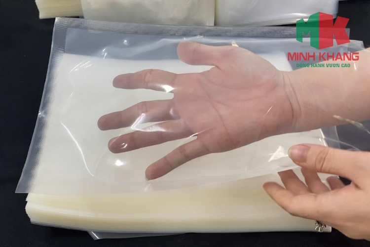 Túi-hut-chan-khong-tron