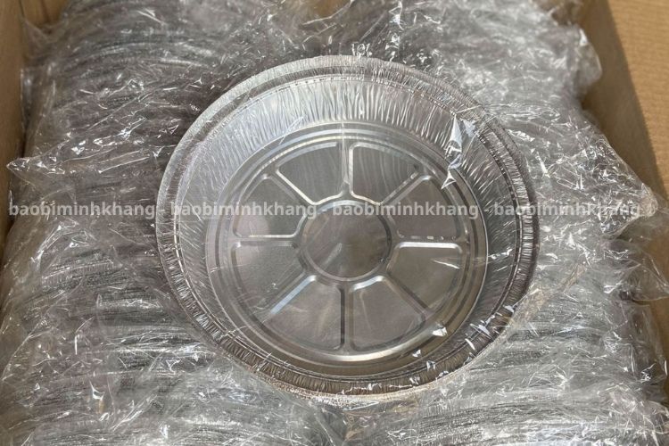 Bạn nên bảo quản khay bạc nơi khô thoáng, tránh ánh nắng trực tiếp.