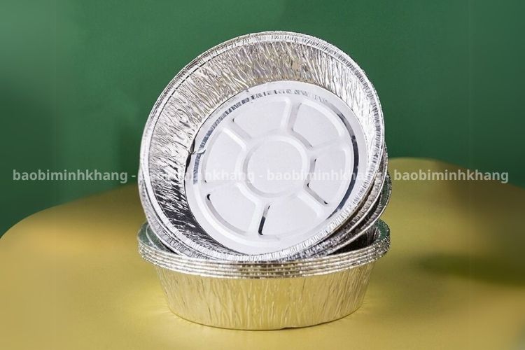 Khay giấy bạc nướng có tính an toàn cao, không gây hại sức khỏe người dùng.