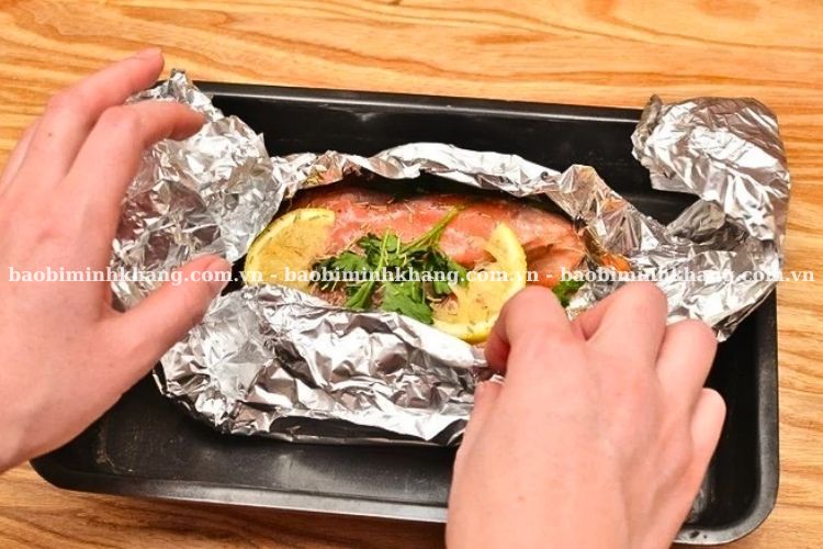 Giấy bạc giữ nhiệt không phát huy hết tác dụng nếu mở ra nhiều lần