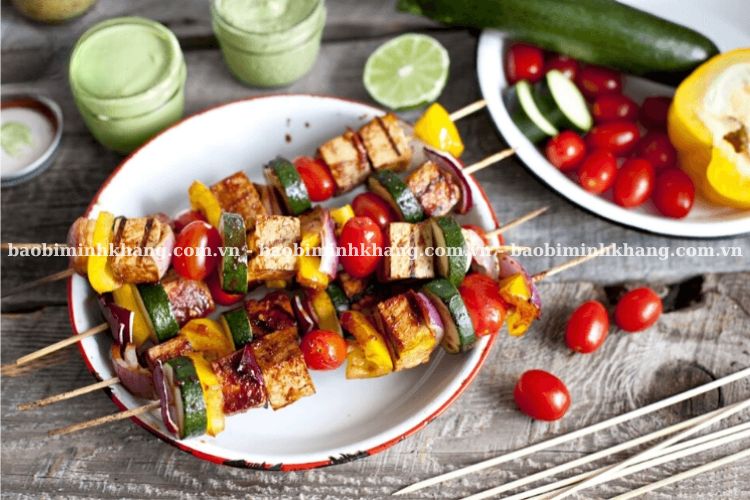 Que xiên thịt nướng đảm bảo an toàn vệ sinh