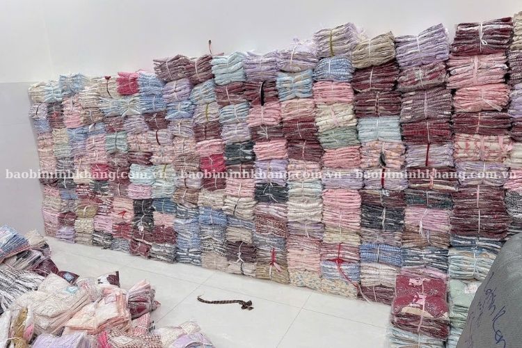 Túi dán miệng dùng phổ biến cho đóng gói xuất khẩu 