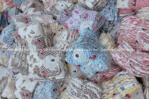 Túi OPP dán miệng đựng quần áo phổ biến