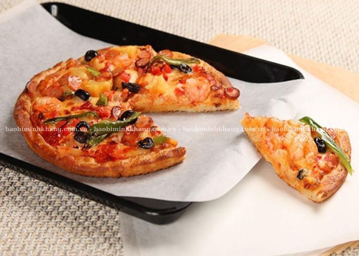 Giấy nến thấm dầu hỗ trợ lót khuôn làm bánh, chống dính hiệu quả